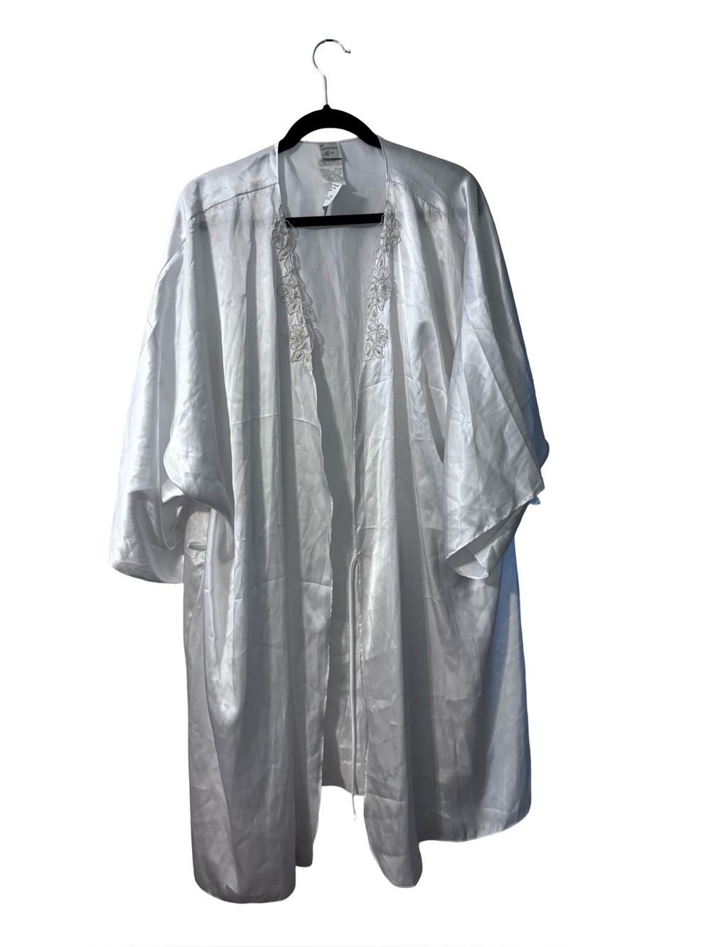 Satin Robe with Gown set with Pearl-Embroidered Floral Trim - Picture 2 of 14